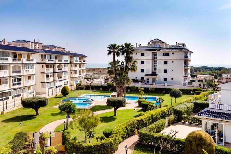 Apartamento Cerca De La Playa La Mata Torre La Mata Exterior foto